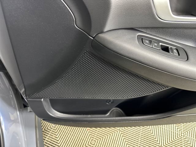 Used 2025 Hyundai Sonata SE FWD image 29