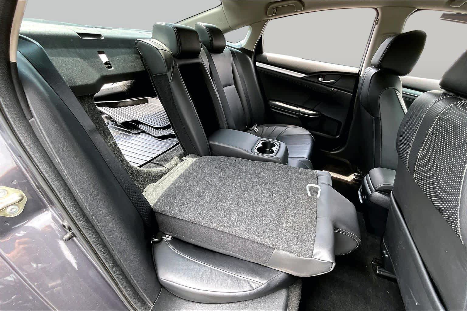 Used 2016 Honda Civic Touring image 21