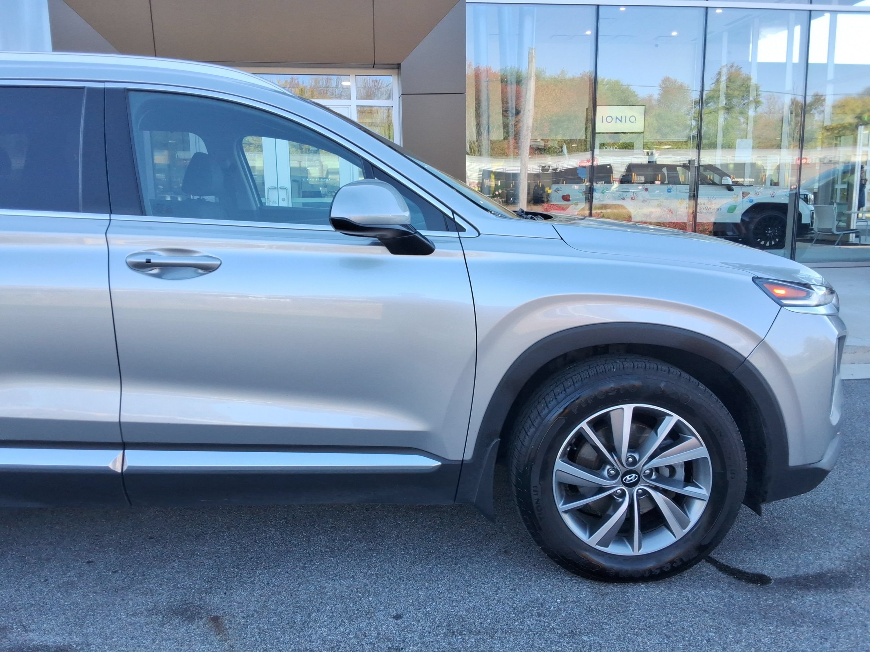 Used 2020 Hyundai Santa Fe SEL w/ Convenience Package AWD/4WD image 16