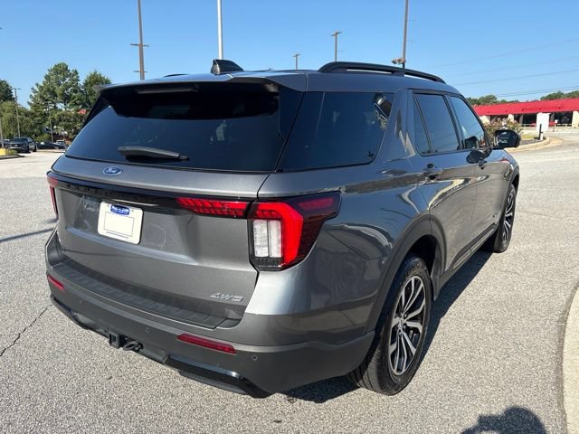 Certified 2025 Ford Explorer ST-Line AWD/4WD image 8