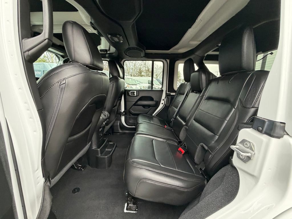 Used 2023 Jeep Wrangler Altitude image 18