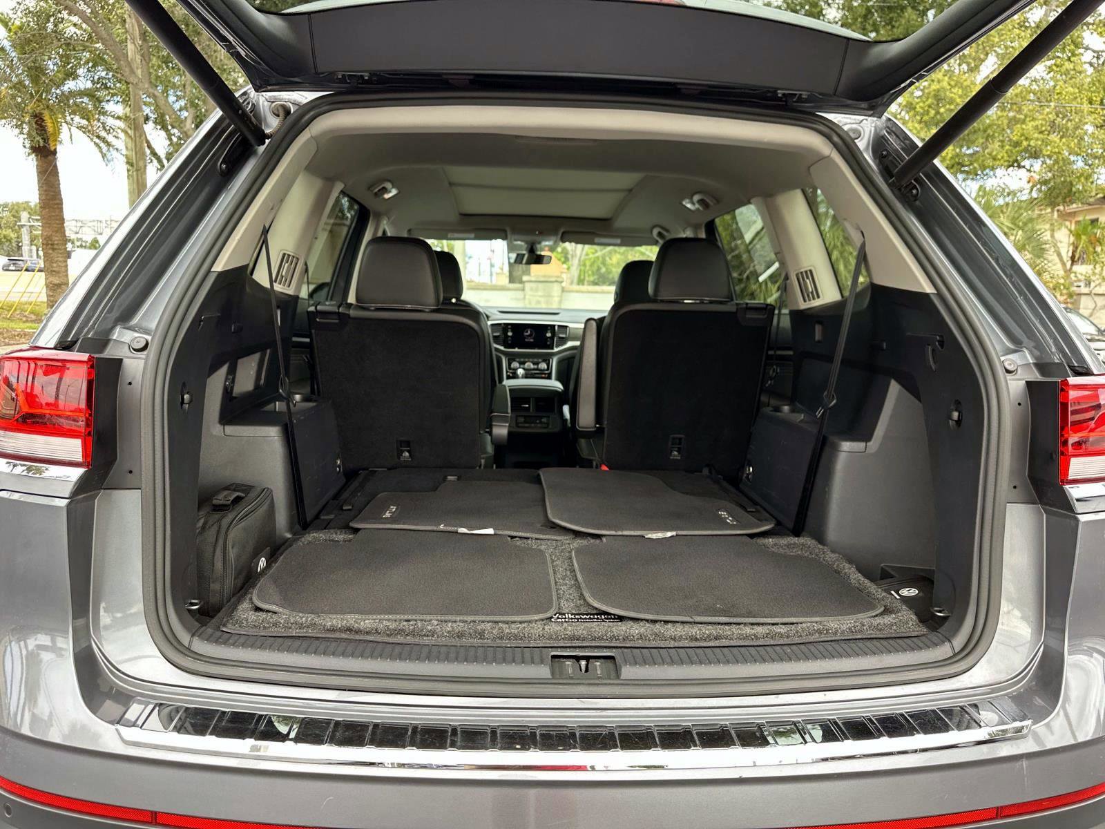 Used 2023 Volkswagen Atlas SE image 11