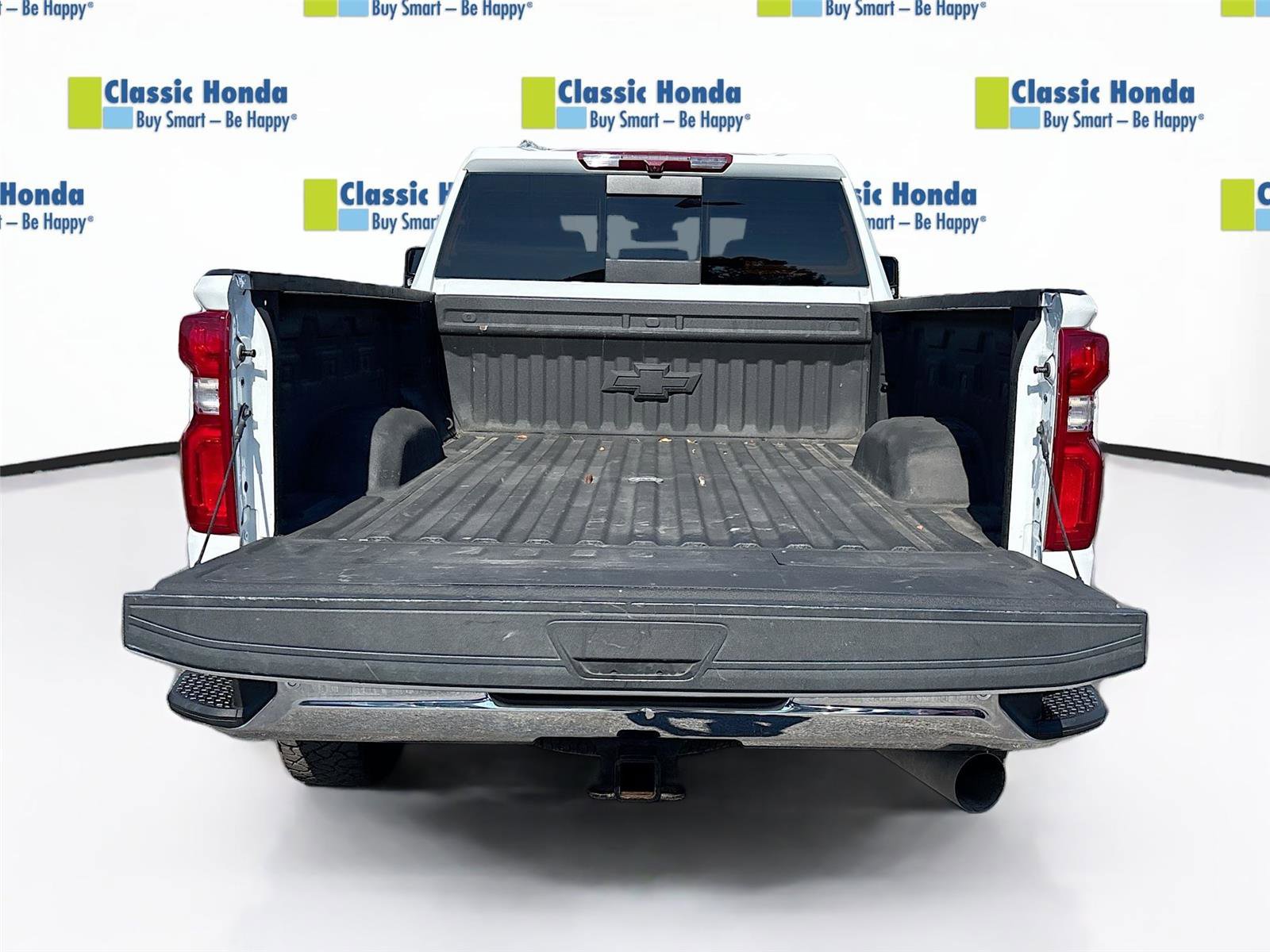 Used 2024 Chevrolet Silverado 2500 LTZ w/ LTZ Plus Package image 31