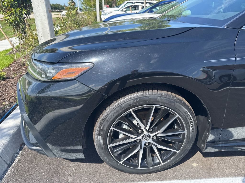Used 2024 Toyota Camry SE FWD image 10
