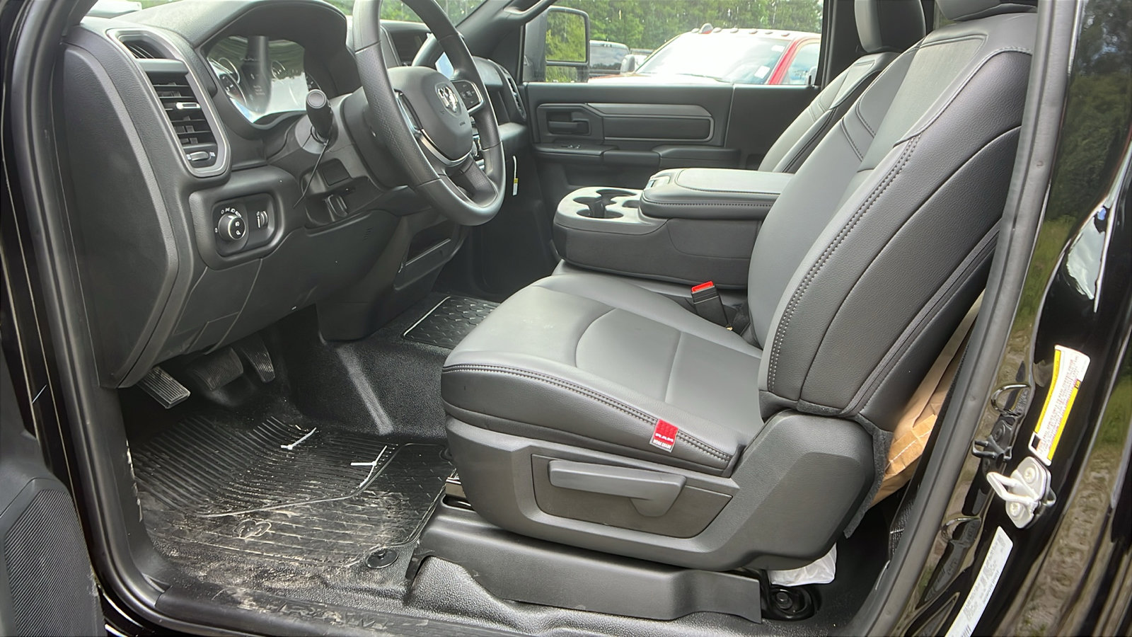 New 2025 RAM 5500 Tradesman image 15