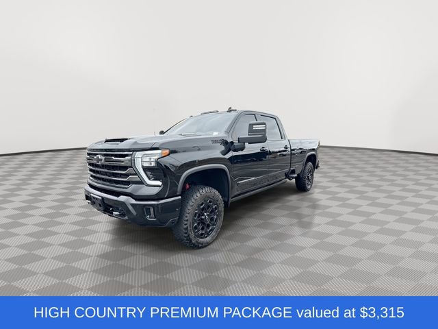 Used 2024 Chevrolet Silverado 2500 High Country w/ High Country Premium Package AWD/4WD image 4