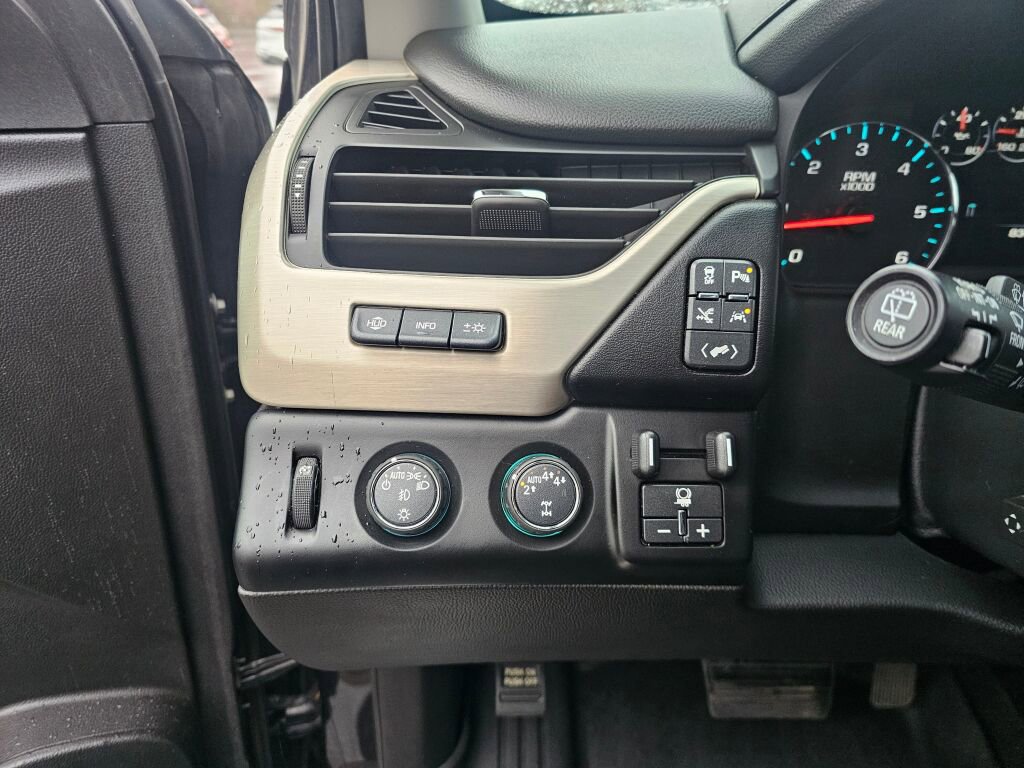 Used 2018 GMC Yukon XL Denali w/ Denali Ultimate Package image 32