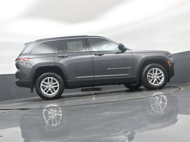 New 2025 Jeep Grand Cherokee Laredo X w/ Luxury Tech Group I image 37