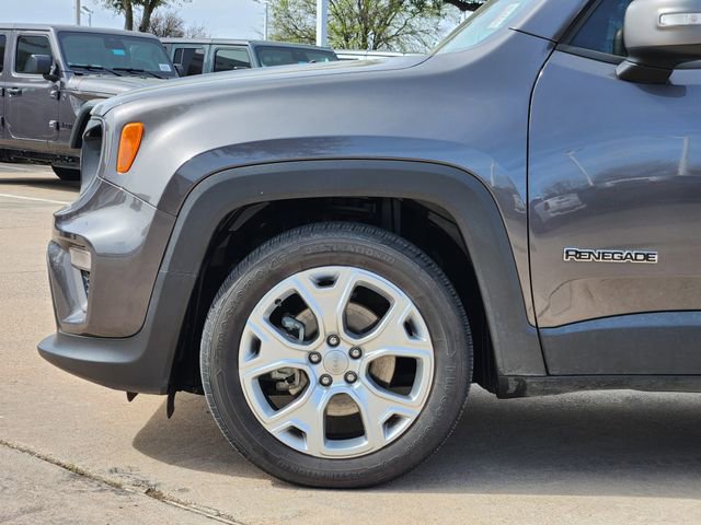 Used 2019 Jeep Renegade Limited image 9