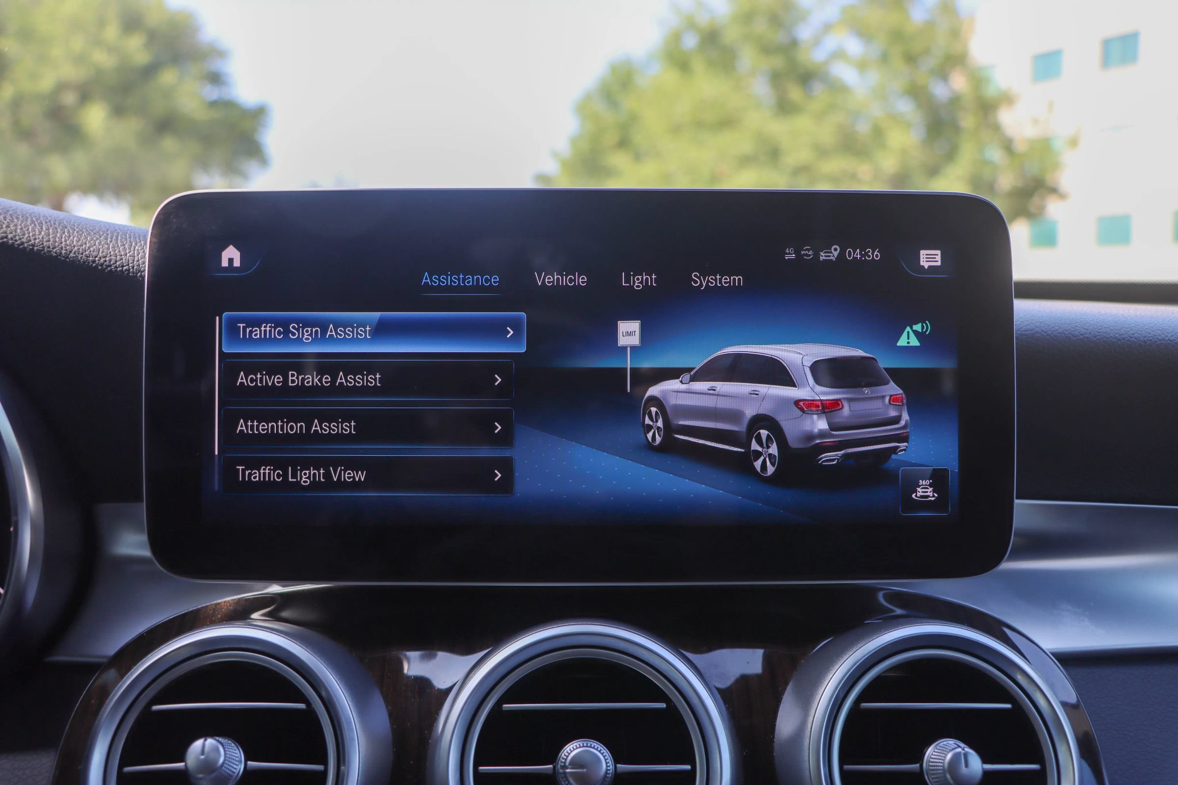 Used 2020 Mercedes-Benz GLC 300 image 37
