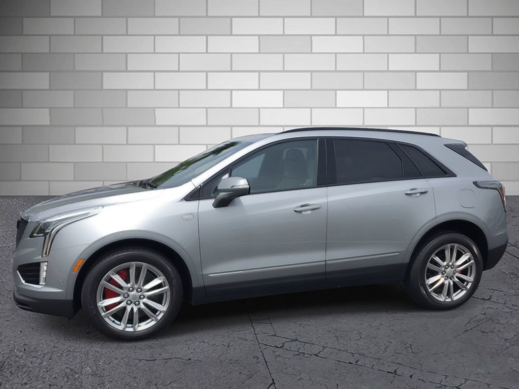 Certified 2023 Cadillac XT5 Sportv w/ Technology Package AWD/4WD image 2