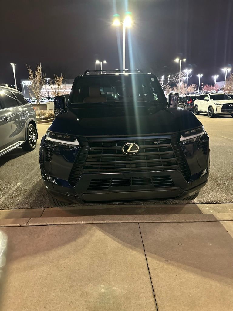 Used 2025 Lexus GX 550 image 1