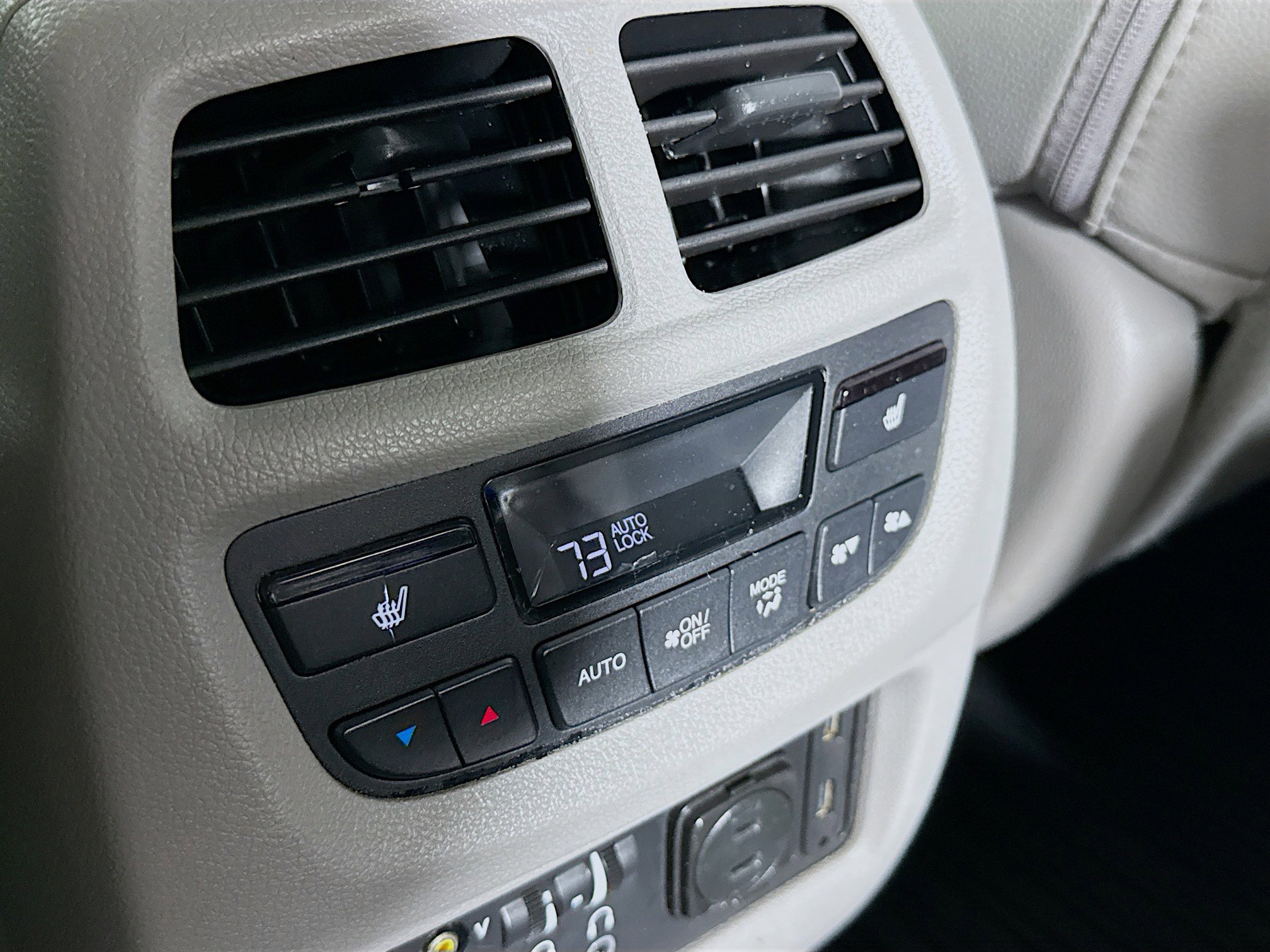 Used 2017 Honda Pilot Elite image 32