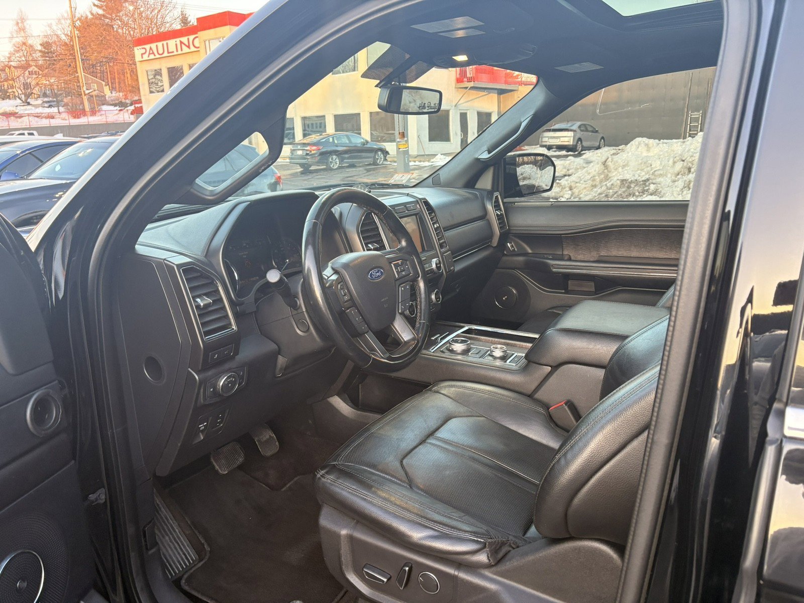 Used 2018 Ford Expedition Max Limited image 17