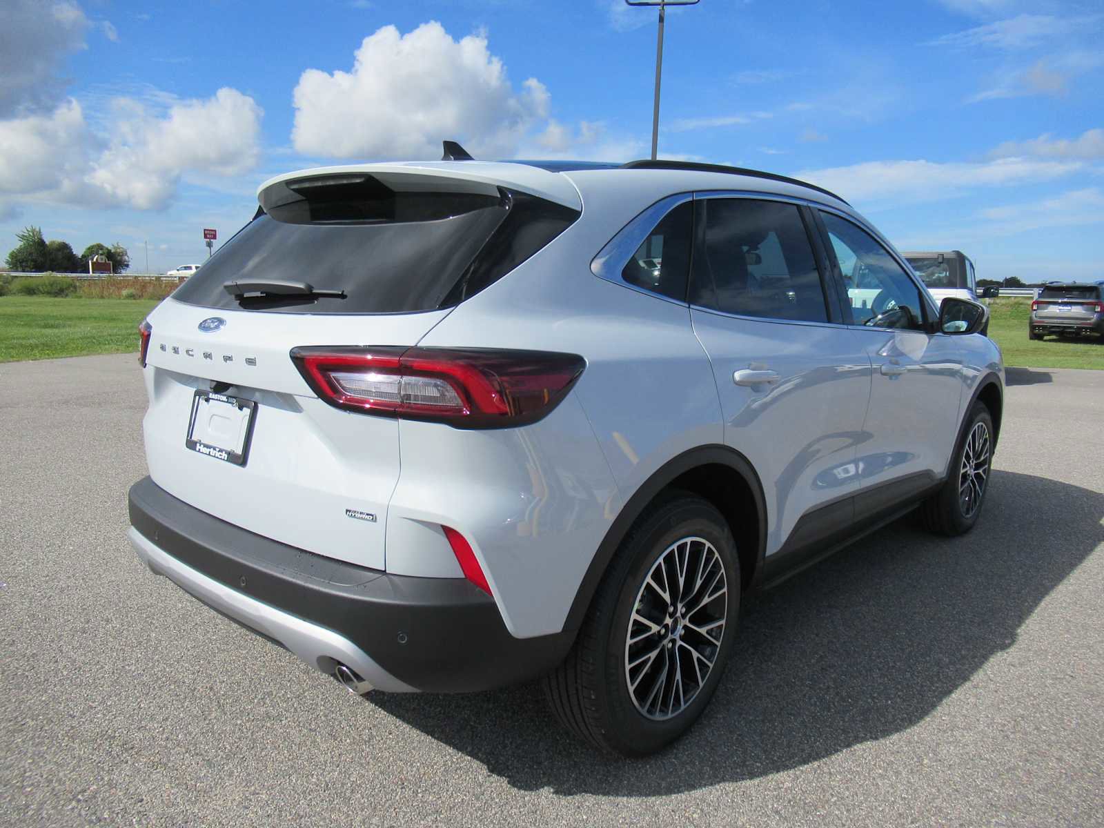 New 2026 Ford Escape SE FWD image 5