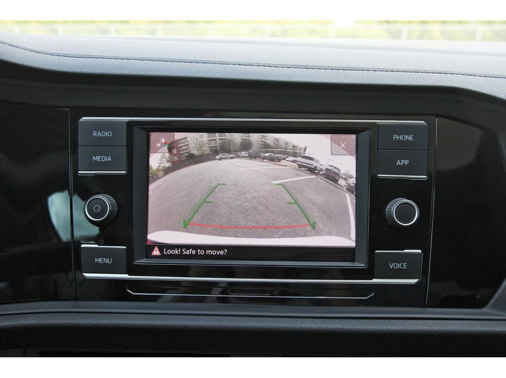 Used 2020 Volkswagen Jetta SE image 29