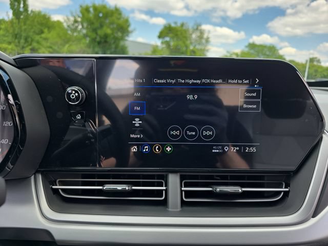 New 2026 Chevrolet Trax RS w/ Sunroof Package FWD image 22