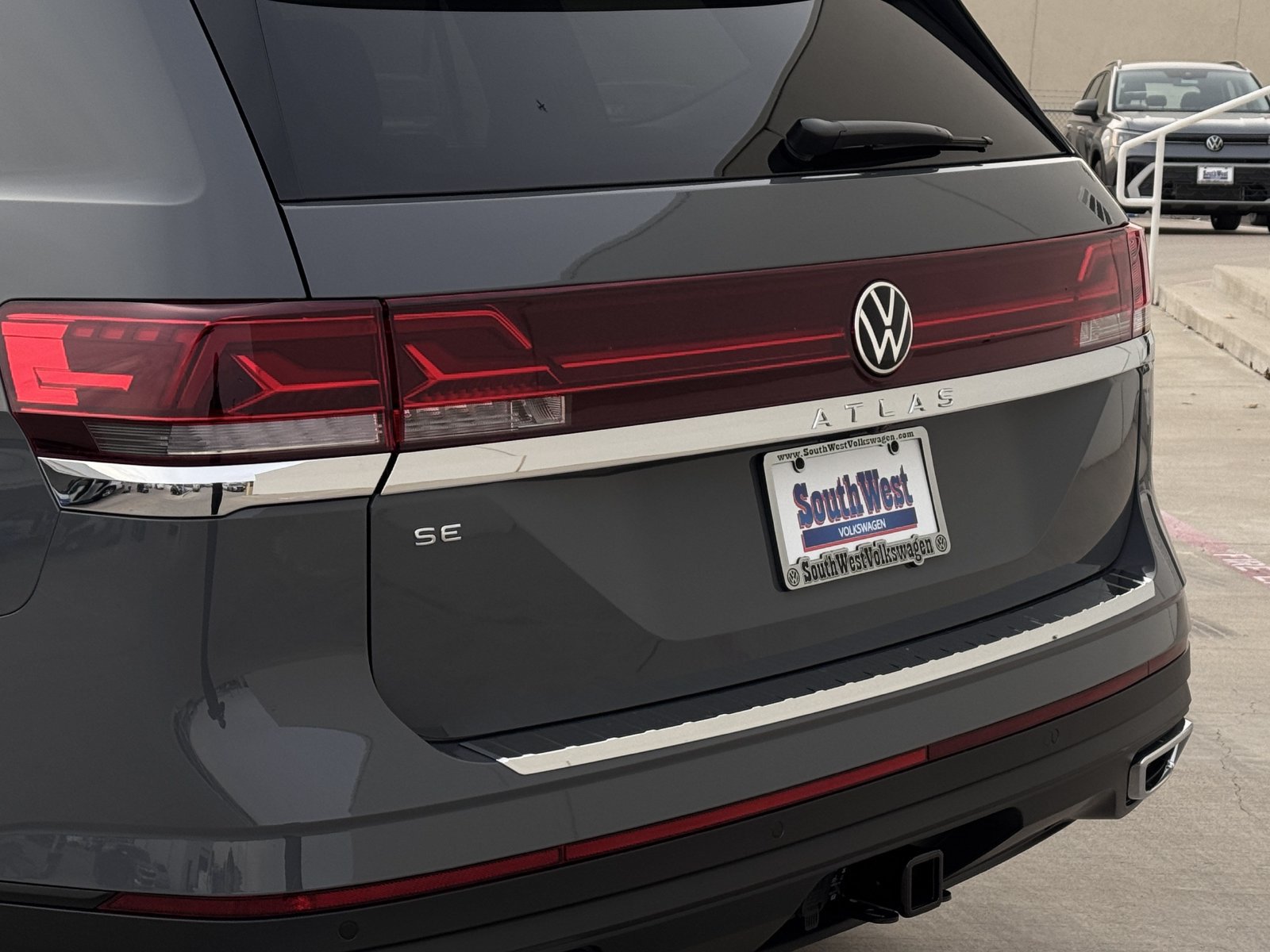 New 2026 Volkswagen Atlas SE FWD image 6