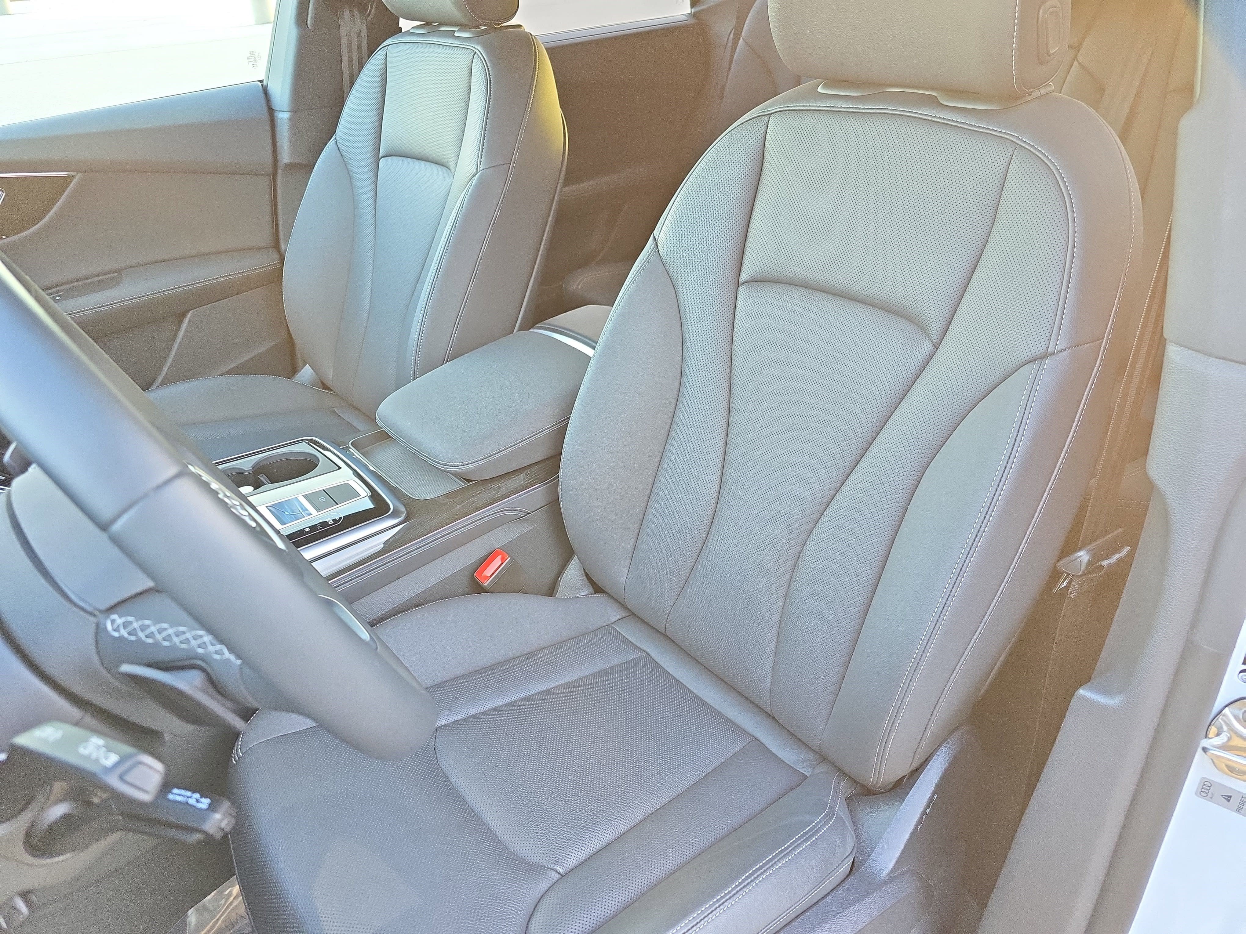 Certified 2025 Audi Q8 Premium Plus w/ Premium Plus Package image 15