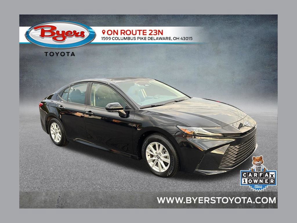Used 2025 Toyota Camry LE FWD image 1