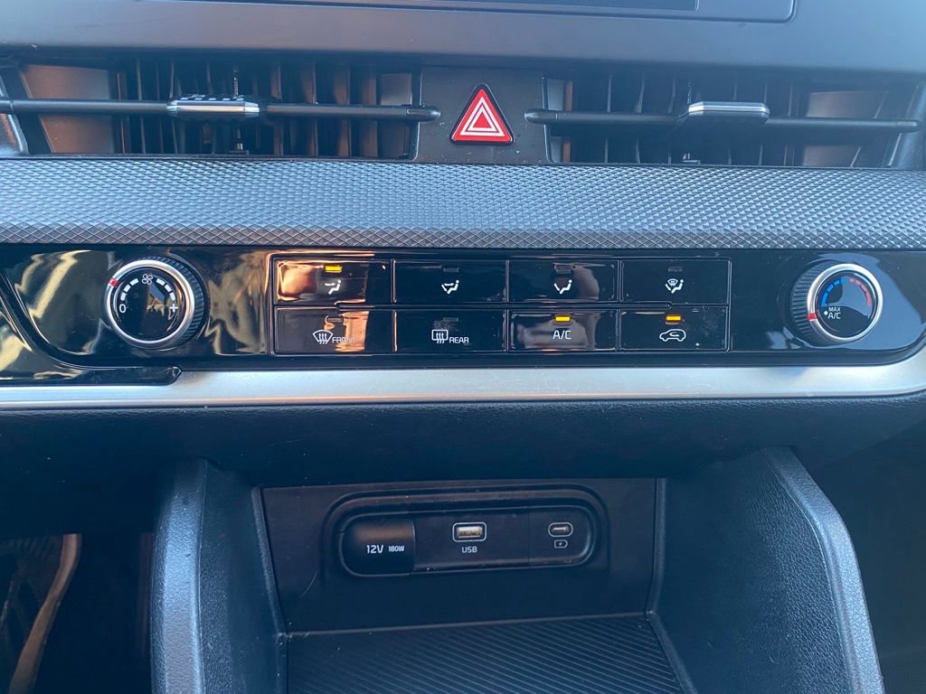 Certified 2024 Kia Sportage LX image 18