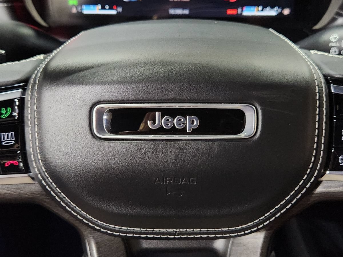 Used 2025 Jeep Grand Cherokee Overland w/ Adv Protech Group III AWD/4WD image 51