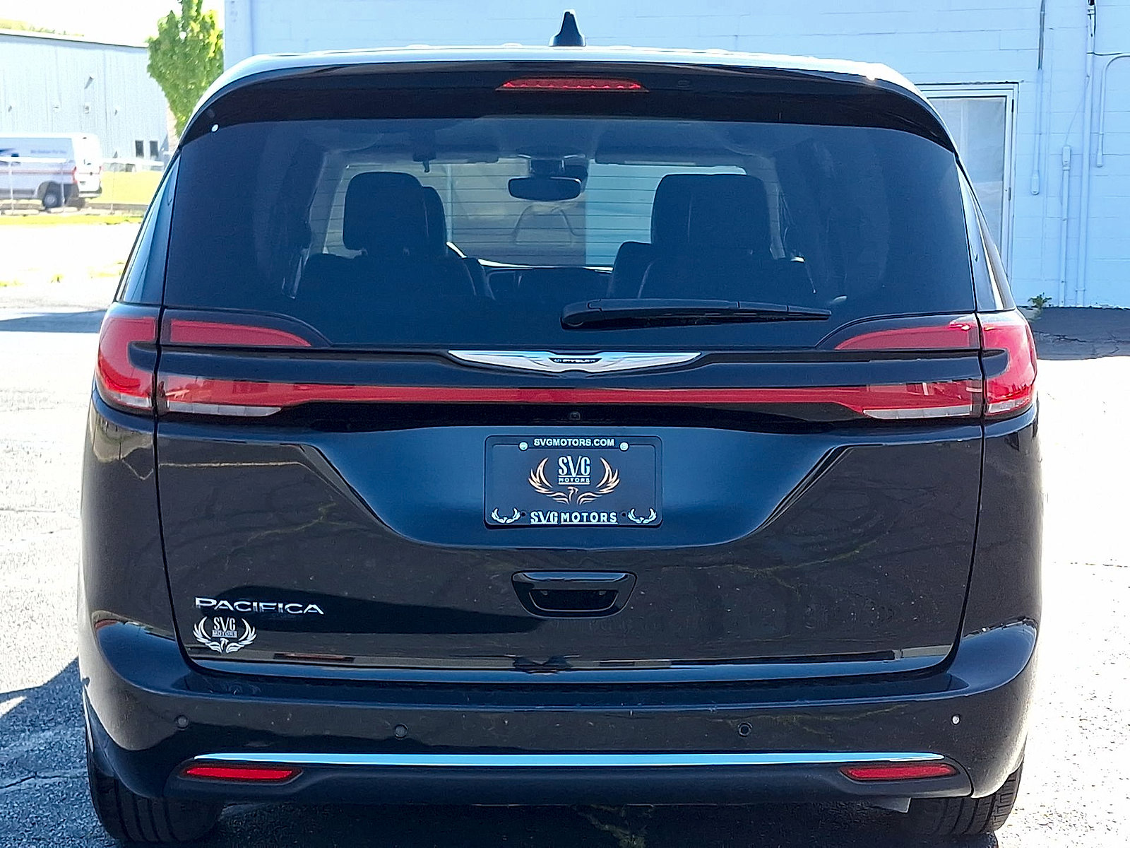 Used 2024 Chrysler Pacifica Touring-L FWD image 23