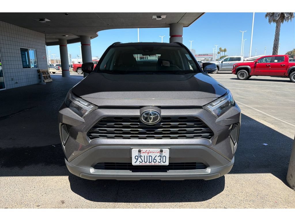 Used 2025 Toyota RAV4 XLE FWD image 3