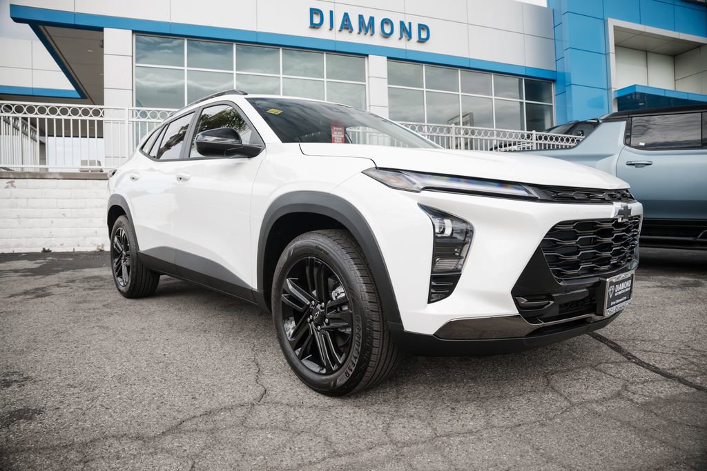 New 2026 Chevrolet Trax ACTIV w/ Driver Confidence Package FWD image 1