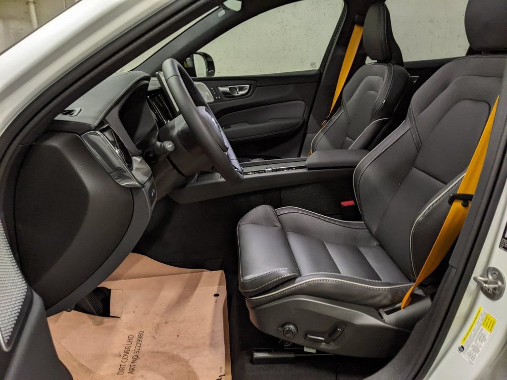 New 2026 Volvo XC60 T8 Polestar w/ Protection Package Premier AWD/4WD image 11