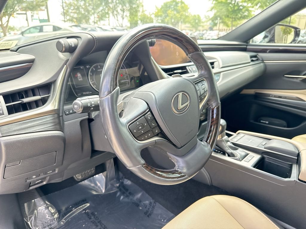 Used 2019 Lexus ES 350 w/ Premium Package FWD image 20