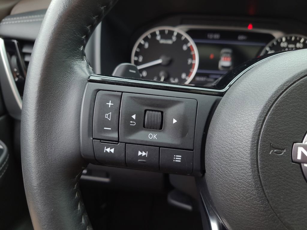 Certified 2023 Nissan Rogue SL w/ SL Premium Package FWD image 30