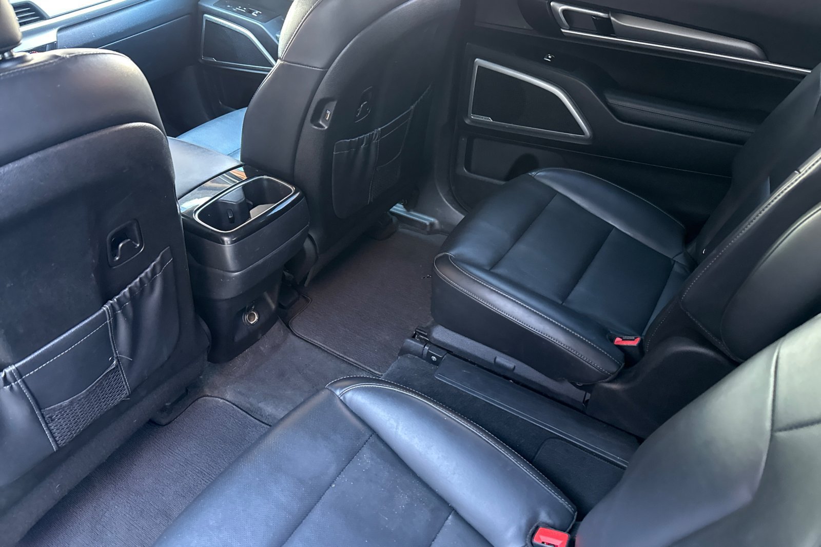 Used 2020 Kia Telluride S AWD/4WD image 16