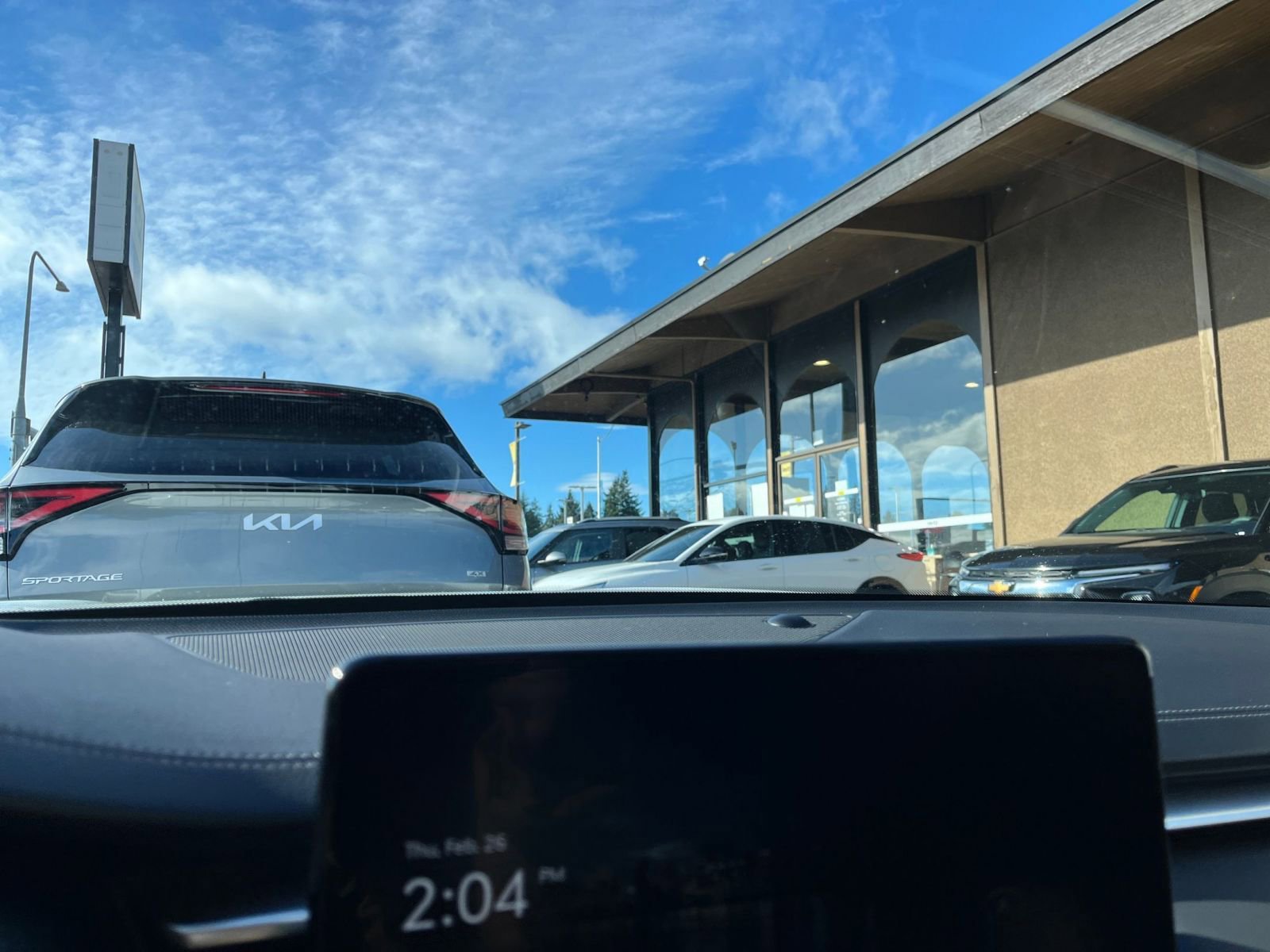 Used 2025 Genesis G70 2.5T image 17