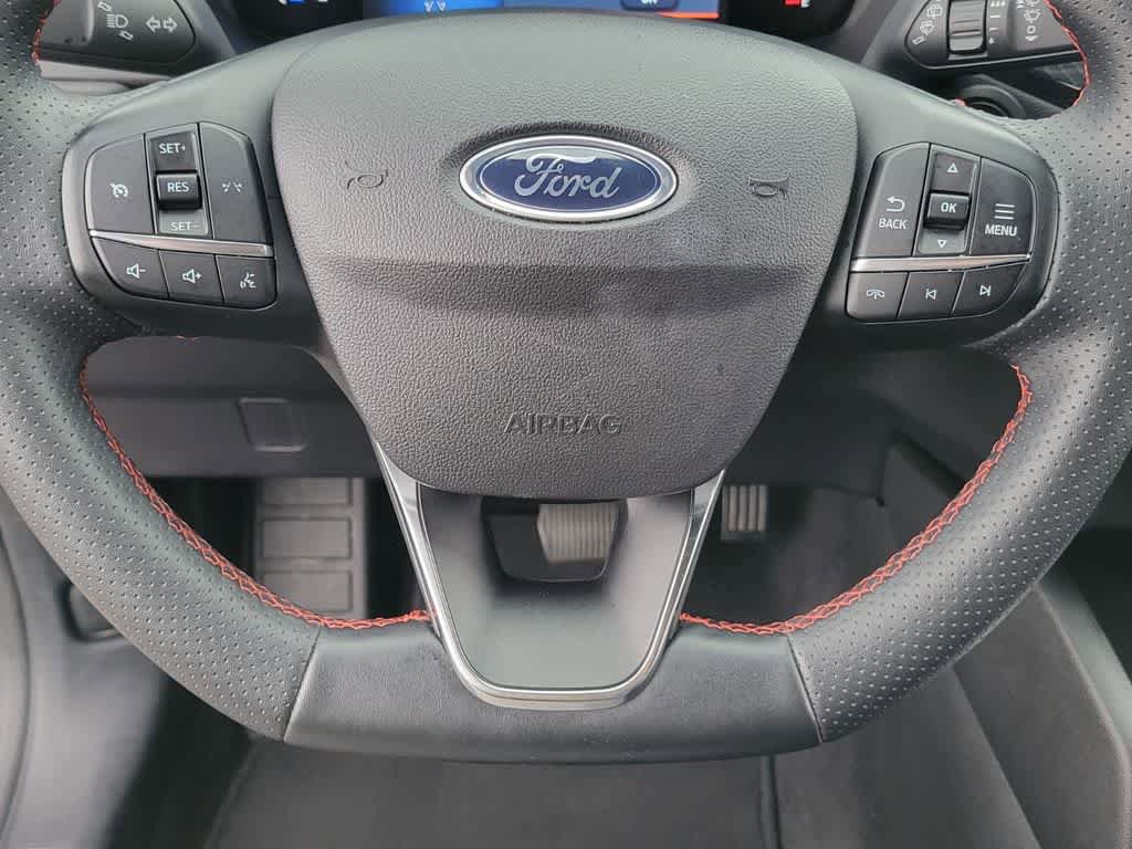 Used 2025 Ford Escape ST-Line image 19