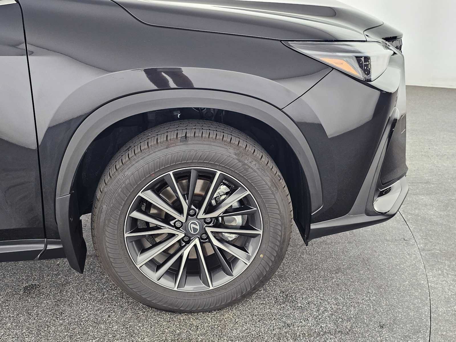 Certified 2026 Lexus NX 350h AWD w/ Accessory Package (2T) image 9