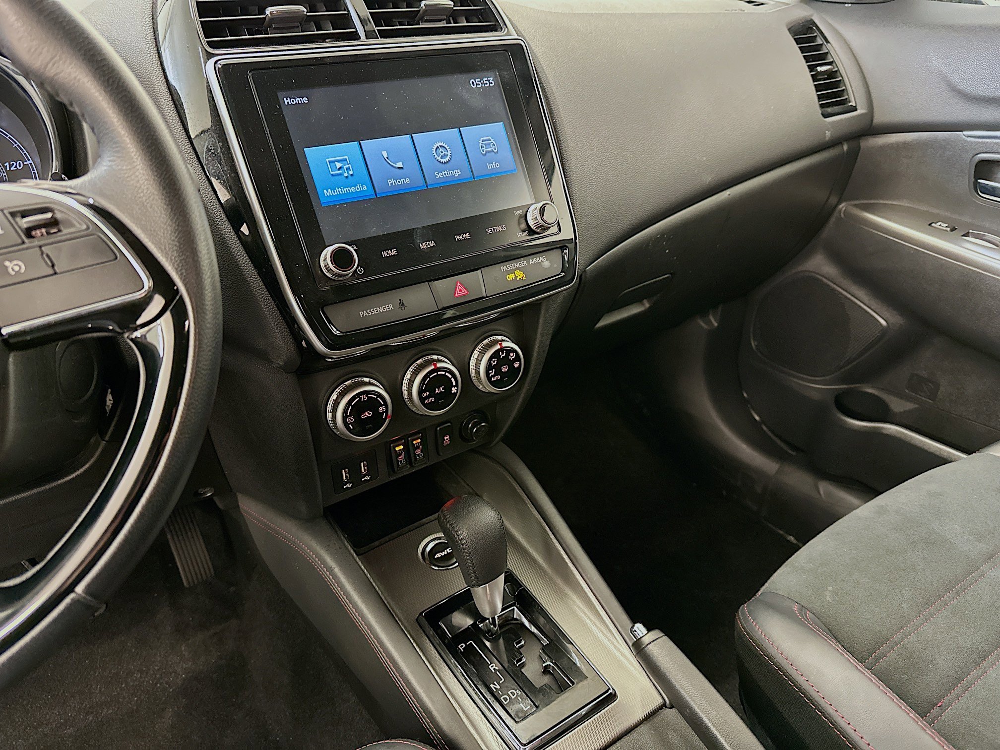 Used 2025 Mitsubishi Outlander Sport SE image 25