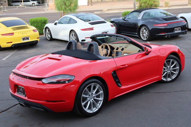 Used 2017 Porsche 718 Boxster RWD image 19