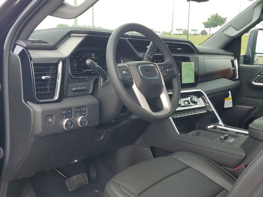 New 2025 GMC Sierra 2500 Denali w/ Denali Reserve Package image 11
