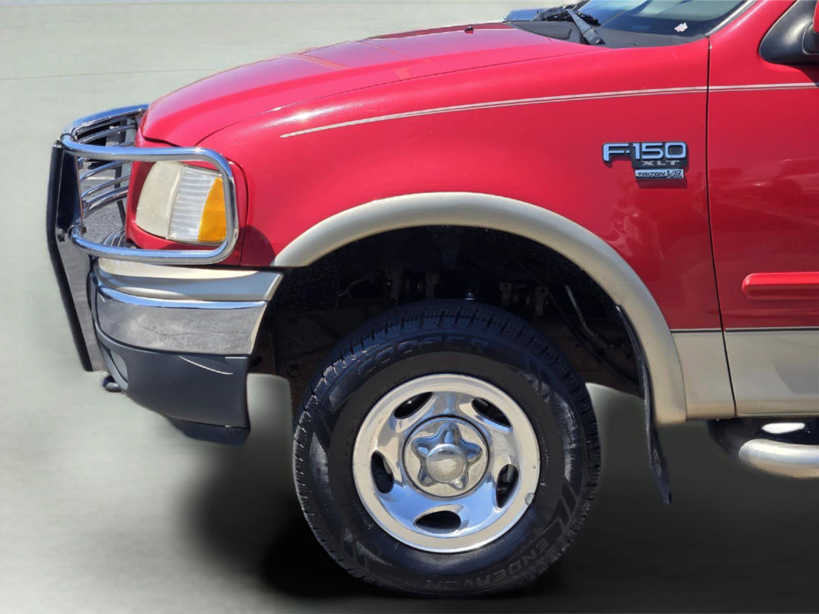 Used 2000 Ford F150 XLT AWD/4WD image 9