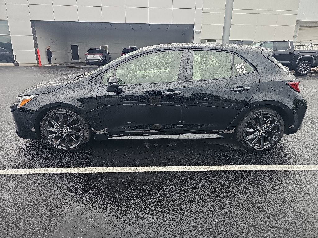 Used 2024 Toyota Corolla XSE FWD image 2
