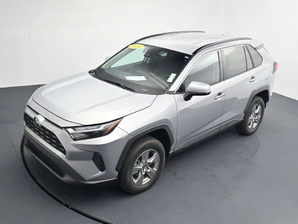 Used 2024 Toyota RAV4 XLE AWD/4WD image 26