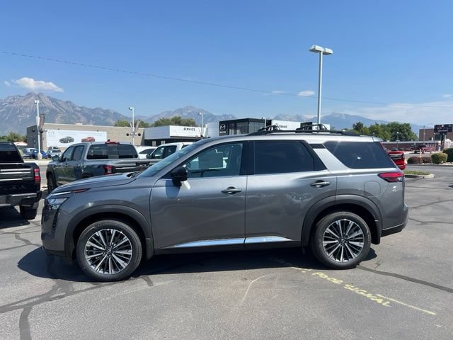 New 2026 Nissan Pathfinder Platinum w/ Cargo Package AWD/4WD image 7
