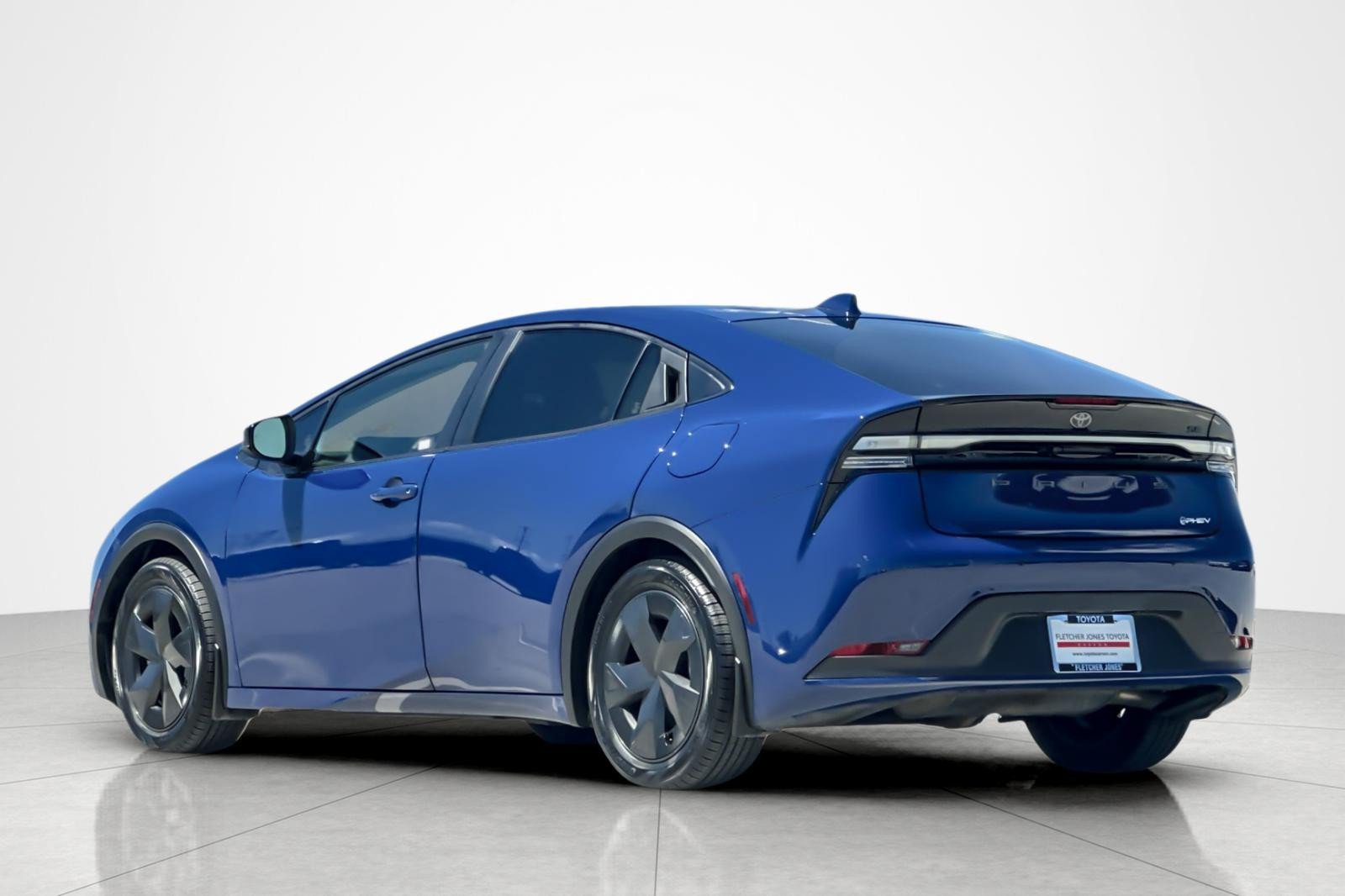 Certified 2025 Toyota Prius Plug-In Hybrid FWD image 3
