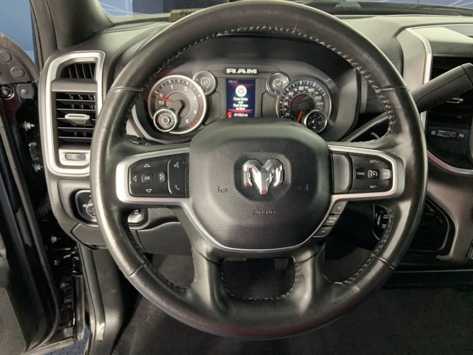 Used 2024 RAM 3500 Big Horn AWD/4WD image 29