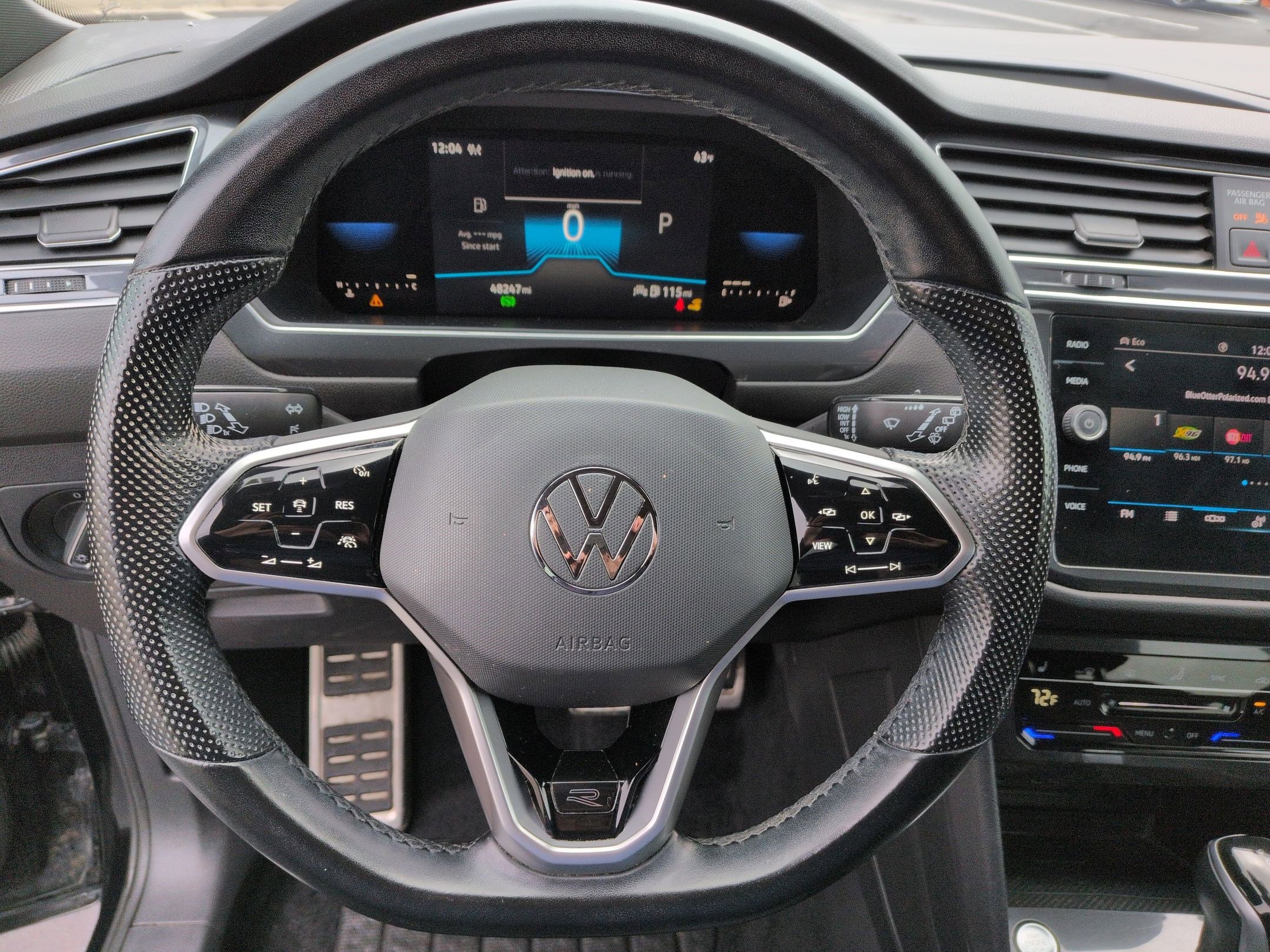 Certified 2022 Volkswagen Tiguan SE R-Line image 19