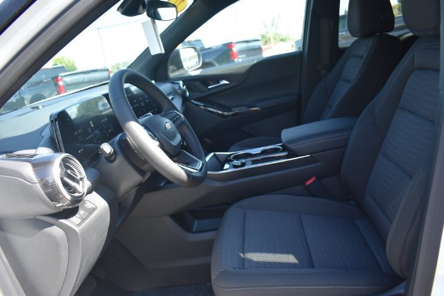 New 2027 Chevrolet Equinox LT FWD image 21