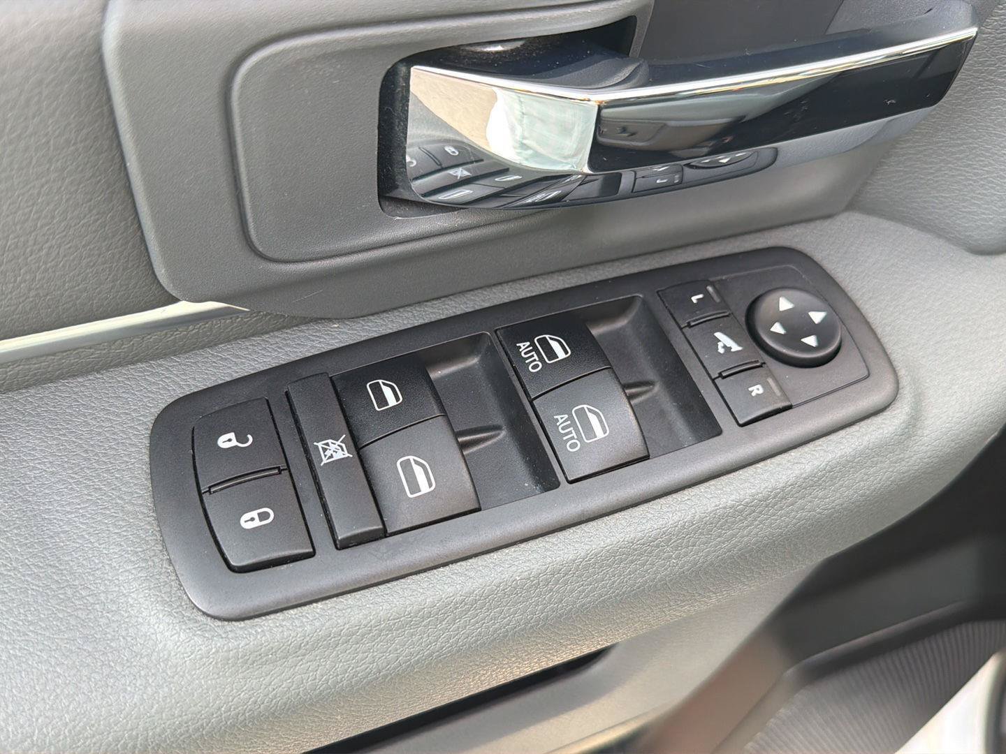Used 2019 RAM 1500 Big Horn RWD image 31