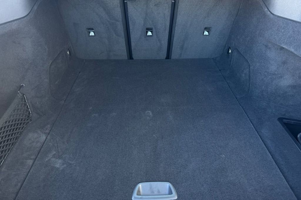 Used 2023 BMW i4 eDrive35 image 16