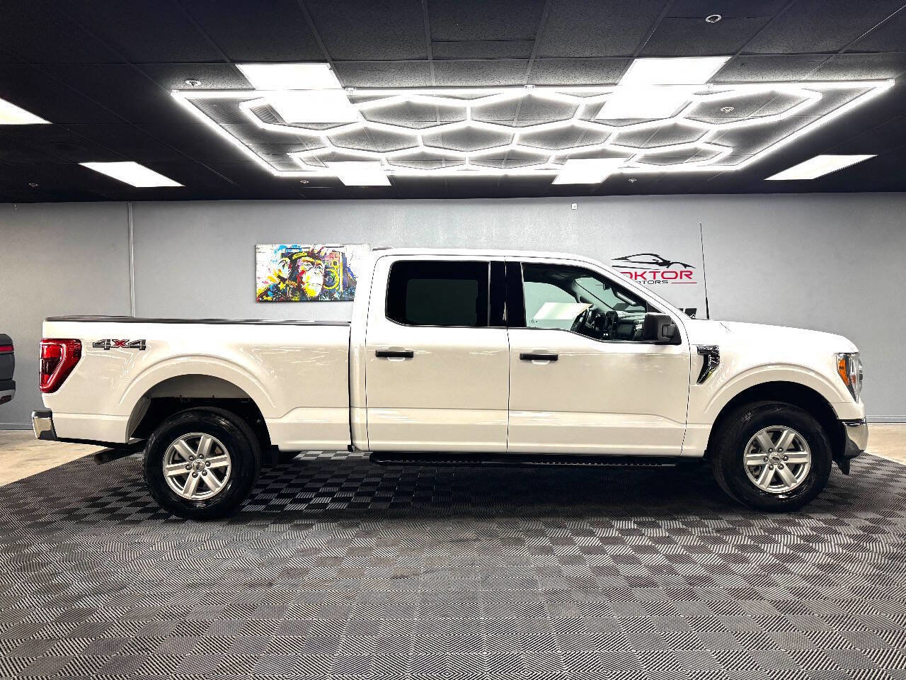 Used 2022 Ford F150 XLT w/ Equipment Group 301A Mid image 15